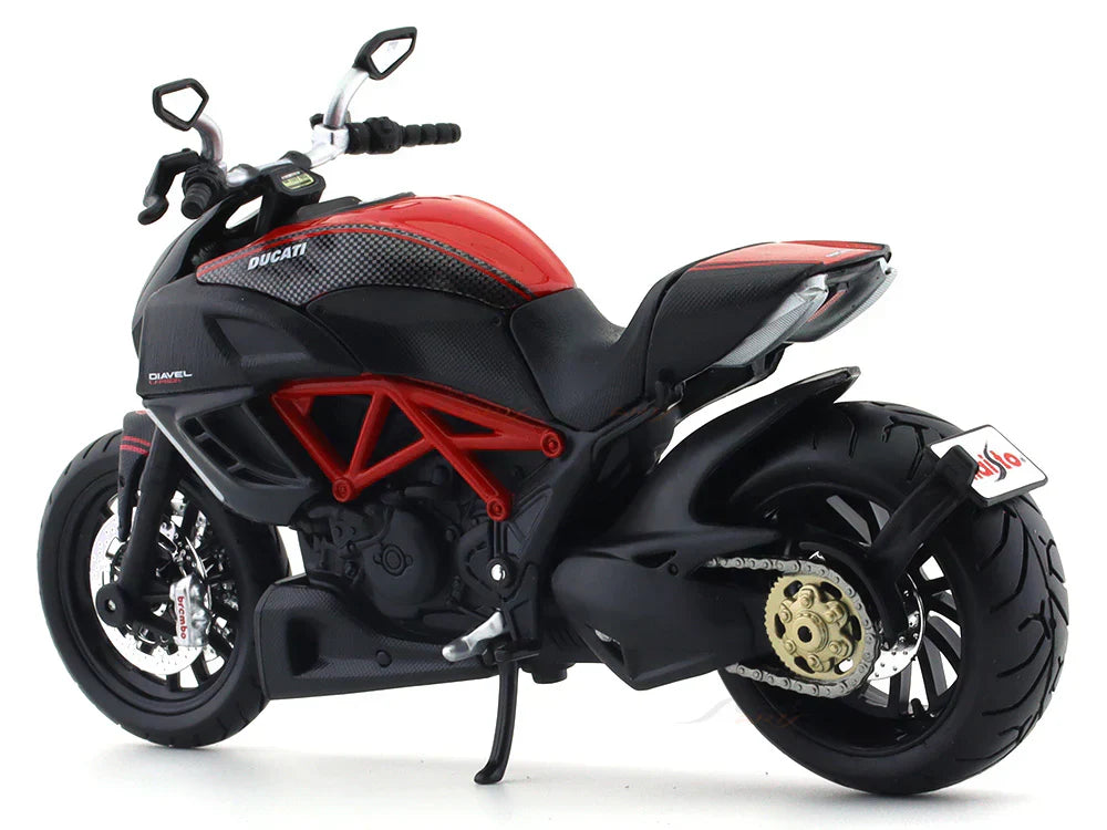 Ducati Diavel Carbon 1:12 Licensed Maisto Diecast Alloy Model Bike Ducati Diavel Carbon 1:12 Licensed Maisto Diecast Alloy Model Bike