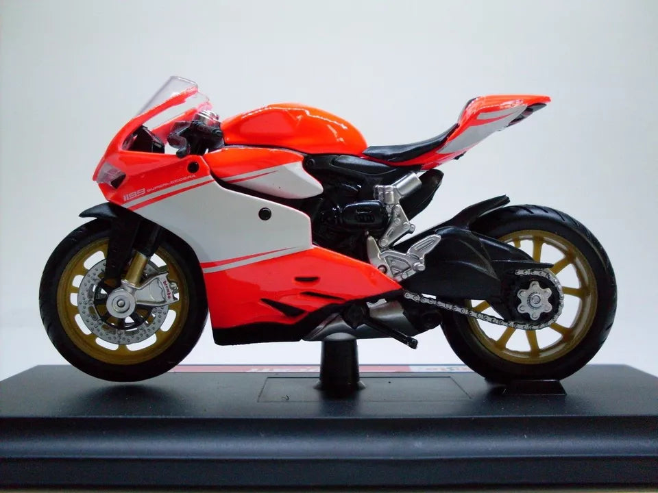 Ducati 1199 Superleggera 1:18 Licensed Maisto Diecast Alloy Model Bike Ducati 1199 Superleggera 1:18 Licensed Maisto Diecast Alloy Model Bike