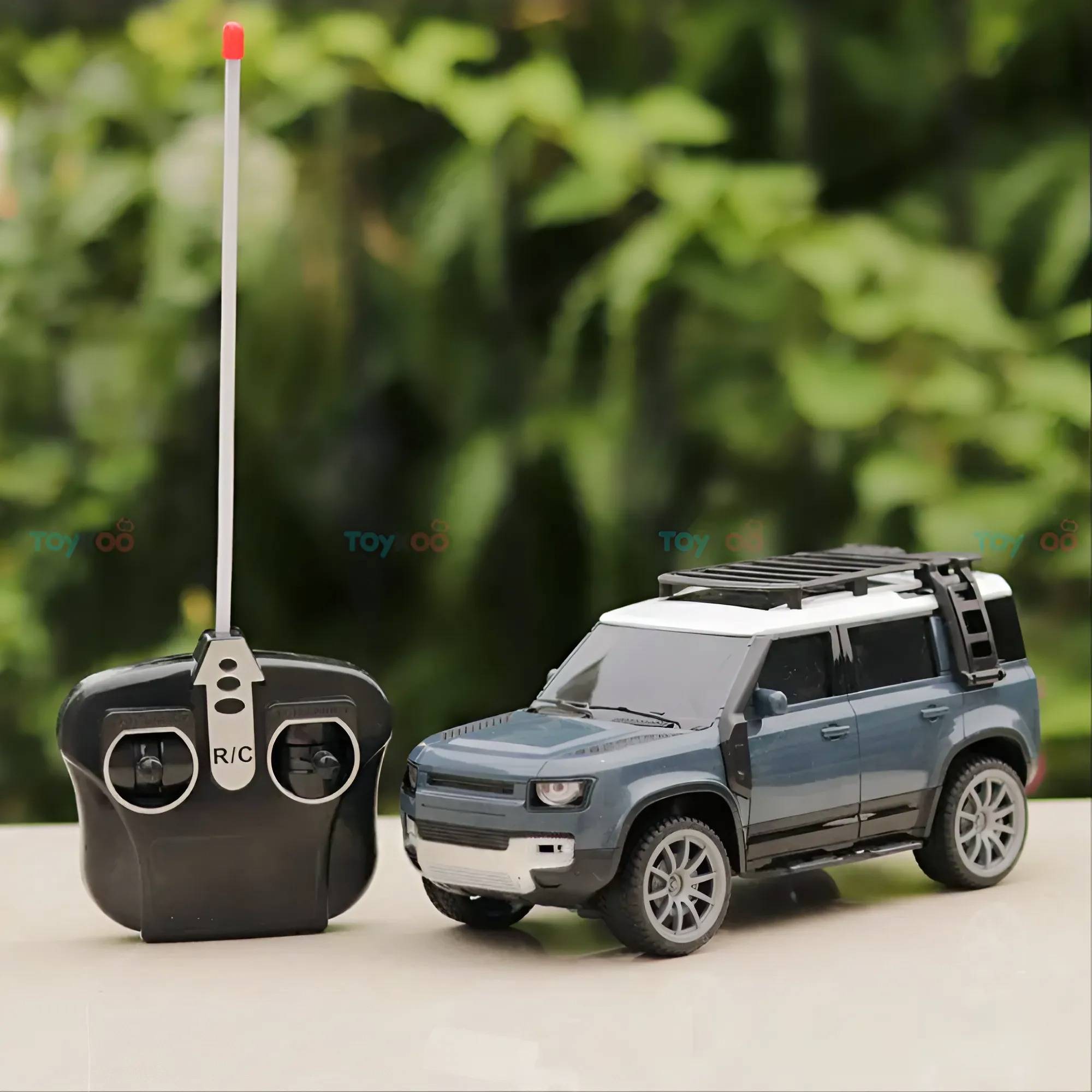 Remote Controlled Resembling Defender Toy Car | 1:16 Scale Remote Controlled Resembling Defender Toy Car | 1:16 Scale