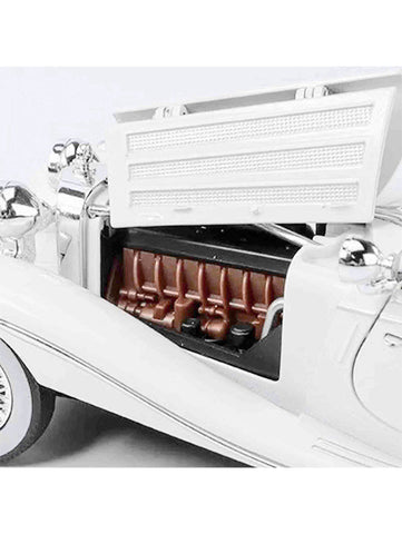 White - Mercedes Benz 500K Model 1:24 Scale Diecast Car - Metal Collectible | NX-N-24 - Acrylic Transparent Box.